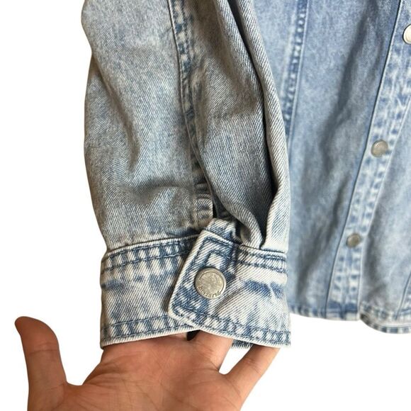 NWT! Blank NYC light denim shirt. Size small‎ - Picture 6 of 8